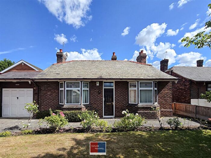 3 Bedroom Detached Bungalow For Sale In Warrington Road, Rainhill., L35