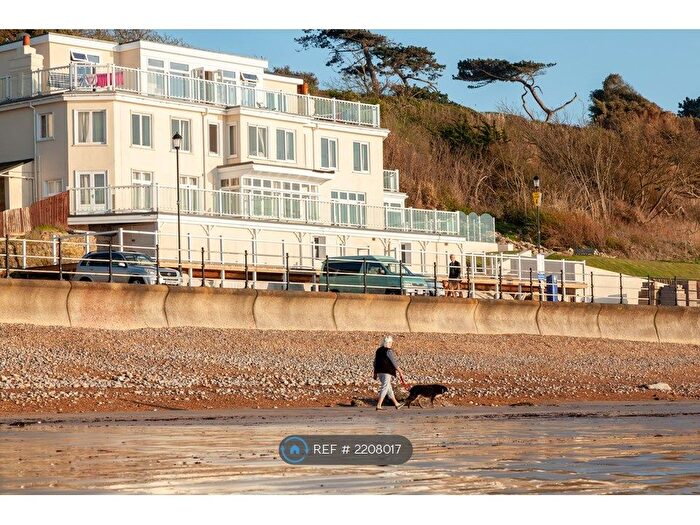 2 Bedroom Flat To Rent In The Beach, Totland Bay, PO39