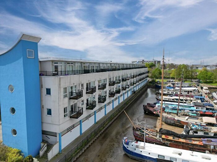 1 Bedroom Apartment To Rent In Venture Court, Canal Road, Gravesend, Kent, DA12
