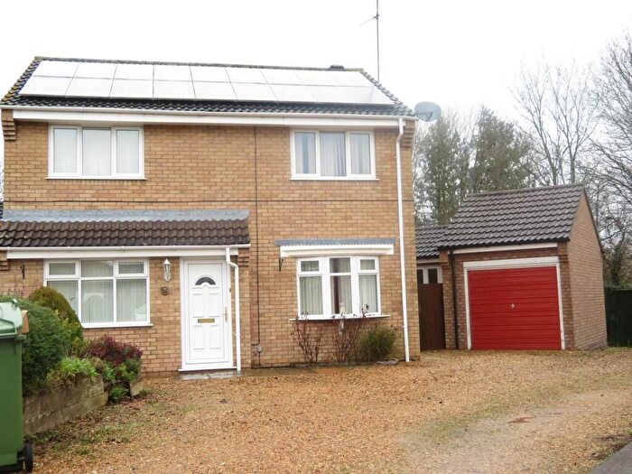 4 Bedroom House To Rent In Squires Gate, Gunthorpe, Peterborough, PE4