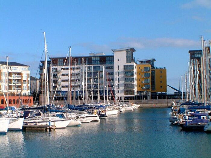 2 Bedroom Apartment For Sale In Midway Quay, Eastbourne, BN23
