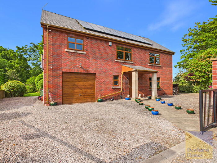 5 Bedroom Detached House For Sale In Hallcroft Cottages, Highgate Close, Fulwood, PR2