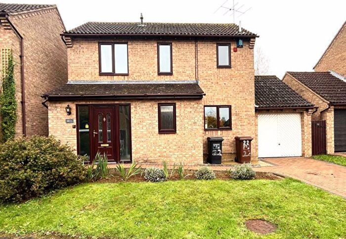 3 Bedroom Detached House To Rent In Allard Close, Northampton, NN3