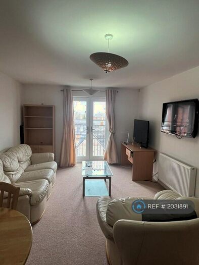 2 Bedroom Flat To Rent In Strouds Close, Swindon, SN3