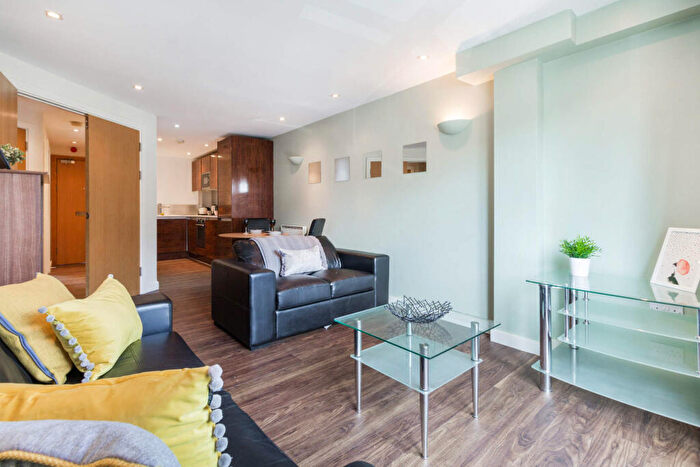 2 Bedroom Flat To Rent In Bennett Road, Leeds, LS6