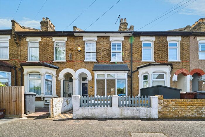 3 Bedroom Terraced House For Sale In Devonshire Close, London, London, E15