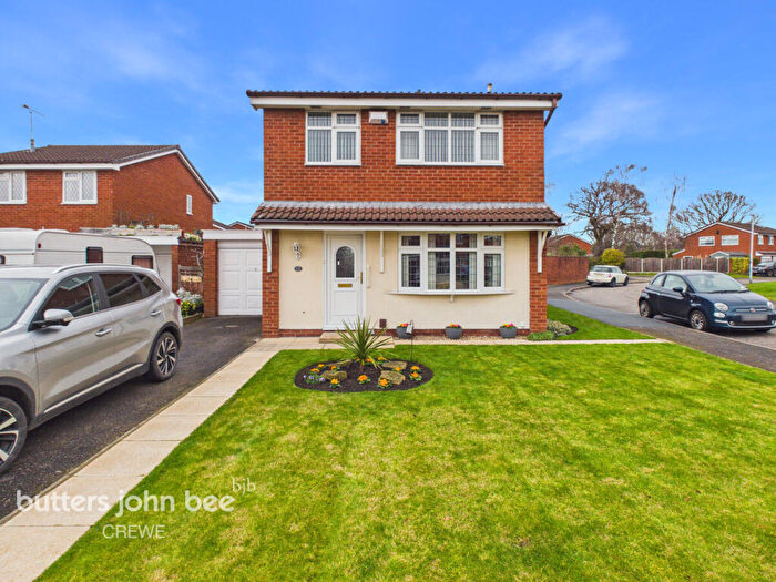 3 Bedroom Detached House For Sale In Trevithick Close, Crewe, CW1