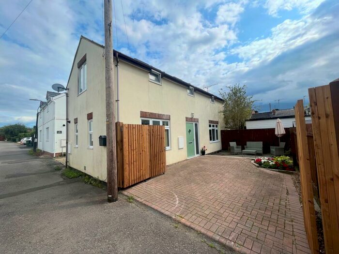 2 Bedroom Detached House To Rent In Coltham Fields, Cheltenham, GL52