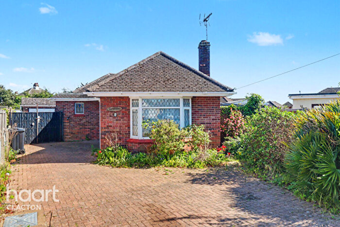 3 Bedroom Detached Bungalow For Sale In Highview Close, Clacton-On-Sea, CO15