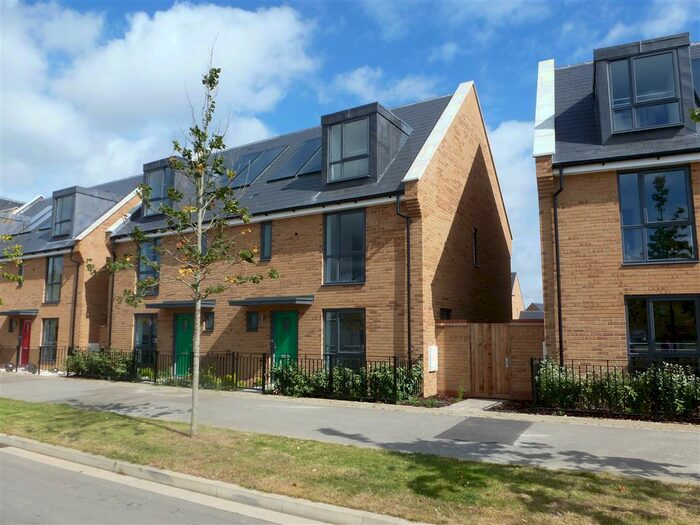 4 Bedroom Town House To Rent In Fen Street, Brooklands, Milton Keynes, MK10