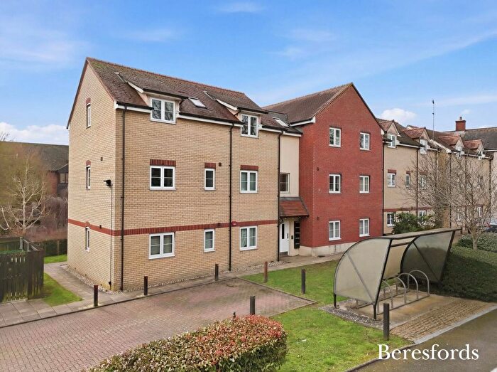 2 Bedroom Flat For Sale In Haslers Lane, Dunmow, CM6