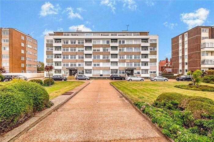 2 Bedroom Apartment To Rent In West Parade, Worthing, BN11