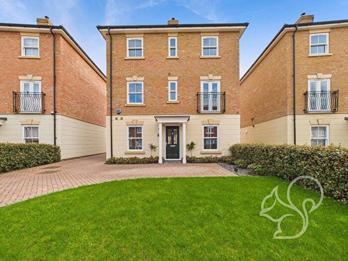 5 Bedroom Town House For Sale In Woodlands Park Drive, Dunmow, CM6