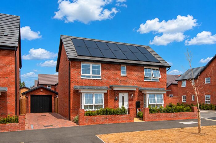 4 Bedroom House For Sale In Banbury Road, Barton Seagrave, Kettering, NN15