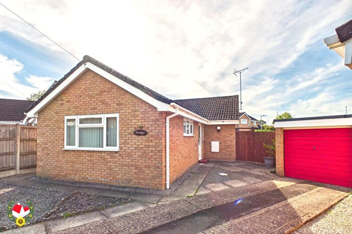 3 Bedroom Detached Bungalow For Sale In Farriers End, Quedgeley, GL2