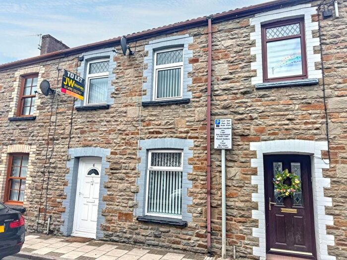 3 Bedroom Terraced House To Rent In Main Street, Newbridge, NP11