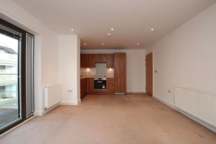1 Bedroom Flat To Rent In Gaol Ferry Steps, Bristol, BS1