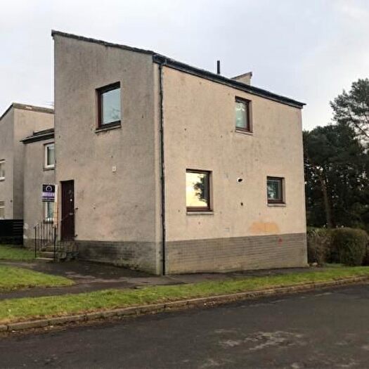 2 Bedroom End Of Terrace House To Rent In Dochart Terrace, Dundee, DD2