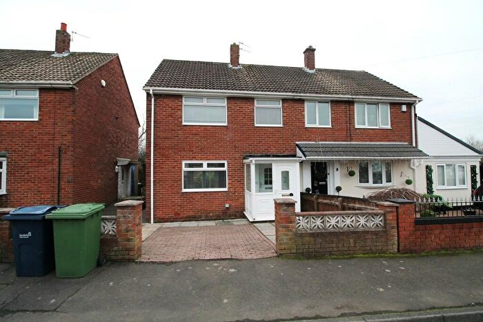 3 Bedroom Semi-Detached House To Rent In Sherburn Grove, Houghton-le-Spring, Tyne And Wear, DH4