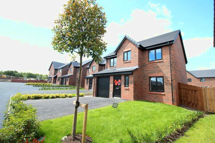 4 Bedroom Detached House To Rent In Coalfield Avenue, Worsley, Manchester, M28