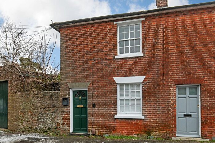 2 Bedroom End Of Terrace House To Rent In Colebrook Street, Winchester, SO23