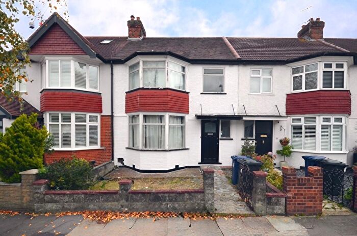 4 Bedroom Terraced House To Rent In Court Way, London, W3