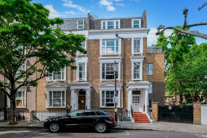 3 Bedroom Flat For Sale In Kempsford Gardens, SW5