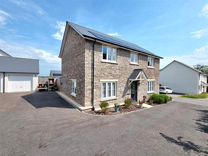 4 Bedroom Detached House For Sale In Farriers Close, Altarnun, Launceston, PL15
