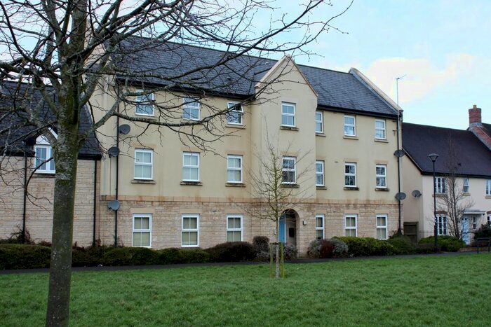 2 Bedroom Flat To Rent In Cassini Drive, Oakhurst, Swindon, SN25