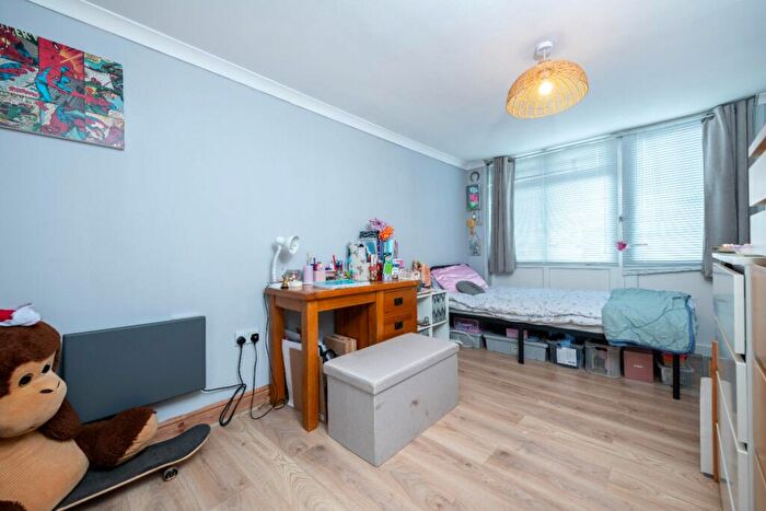 4 Bedroom Detached House For Sale In Bridge End Grove, Grantham, Lincolnshire, NG31