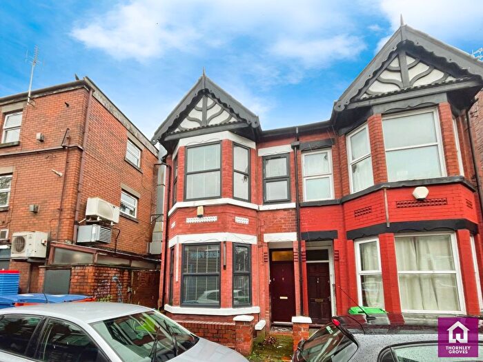 6 Bedroom Semi-Detached House For Sale In Cawdor Road, Fallowfield, Greater Manchester, M14