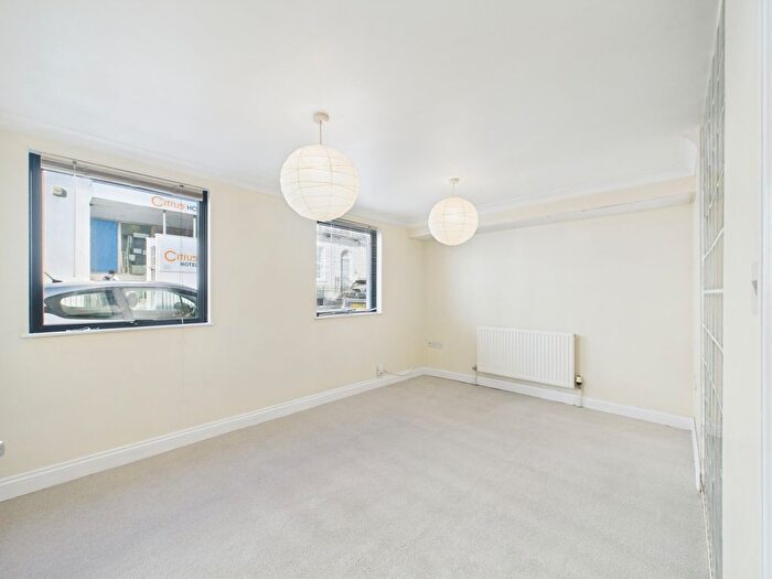 1 Bedroom Flat To Rent In Wellington Street, Cheltenham, GL50