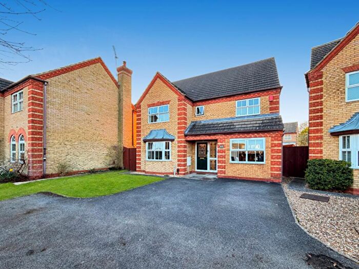 4 Bedroom Detached House For Sale In Grange Road, Barton-Le-Clay, MK45