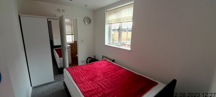 1 Bedroom Studio To Rent In West Street, Normanton, WF6