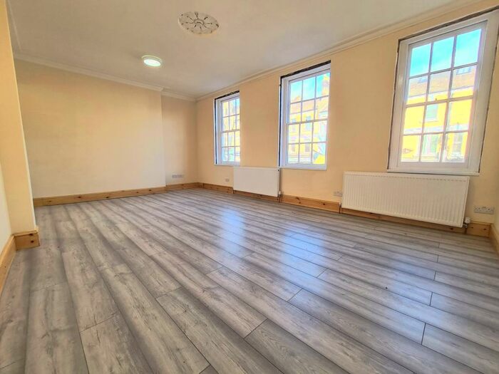 1 Bedroom Flat To Rent In **All Bills Included** Vale House, Blackheath Village, SE3