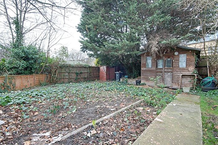 2 Bedroom Maisonette To Rent In Stainton Road, Enfield, Middlesex, EN3