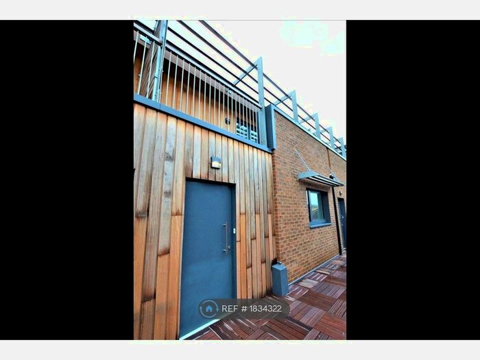 2 Bedroom Flat To Rent In Picture House Court, Bristol, BS3