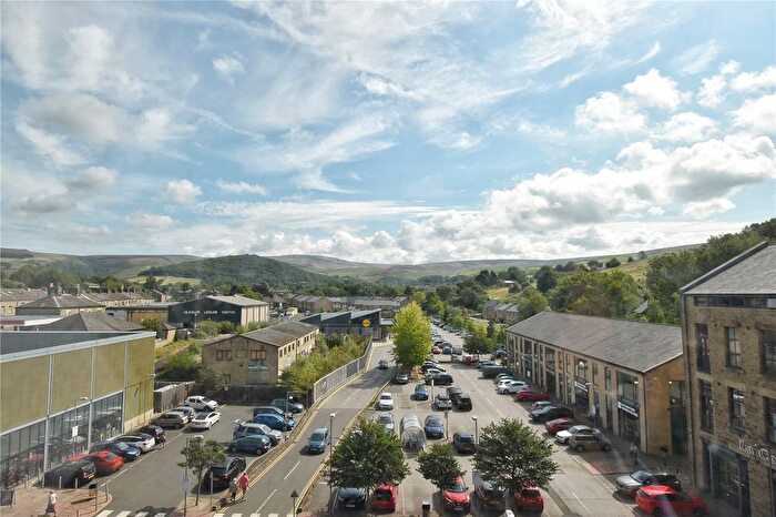 2 Bedroom Flat For Sale In Victoria Street, Glossop, Derbyshire, SK13