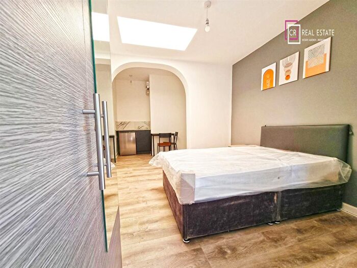 Studio To Rent In Windmill Road, Gillingham, ME7