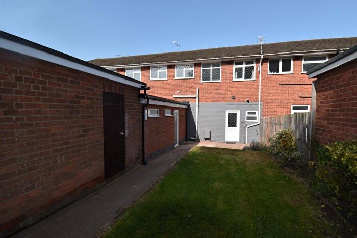 2 Bedroom Apartment To Rent In Oaks Precinct, Caesar Road, Kenilworth, CV8