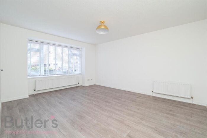 1 Bedroom Flat For Sale In Wellesley Road, Sutton, SM2