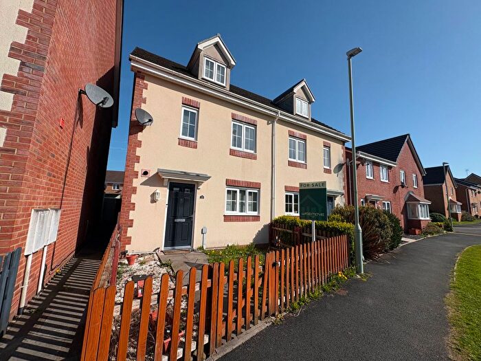 4 Bedroom Semi-Detached House For Sale In Heol Bryncethin, Sarn, Bridgend, CF32