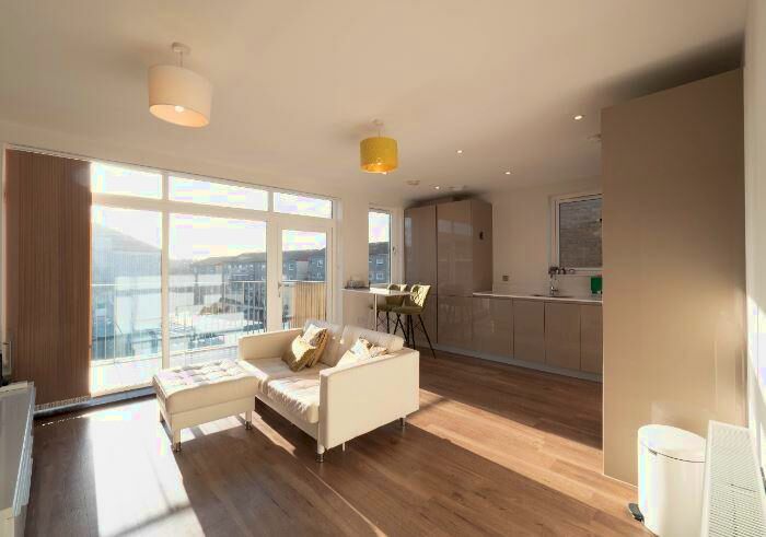 2 Bedroom Flat To Rent In Artemis House, Barnet, EN5