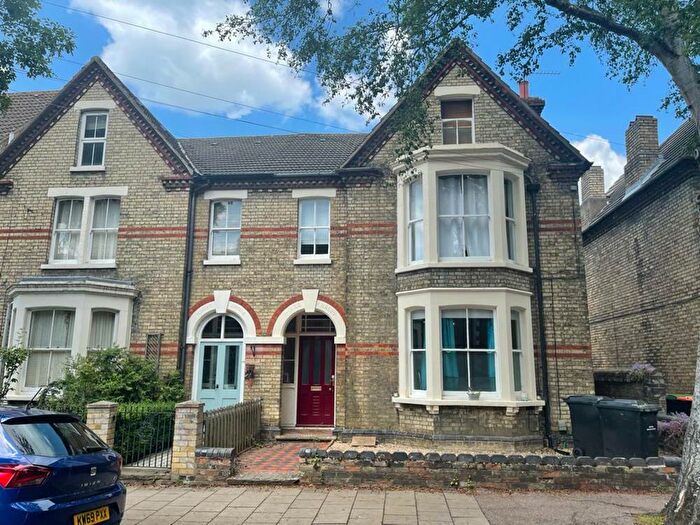 Studio To Rent In Flat, Waterloo Road, MK40