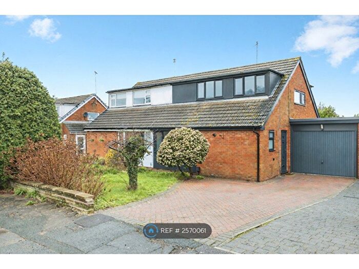 4 Bedroom Semi Detached House To Rent In Cherry Avenue, Cheltenham, GL53