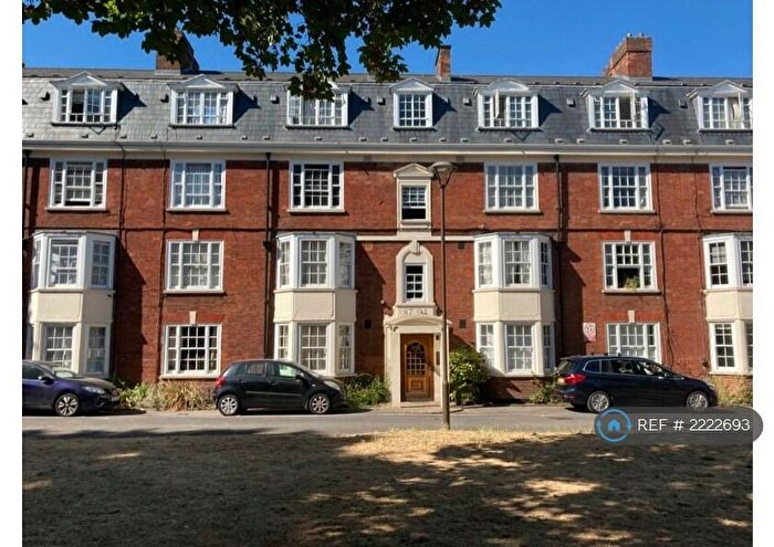 3 Bedroom Flat To Rent In Tyndale Mansions, London, N1