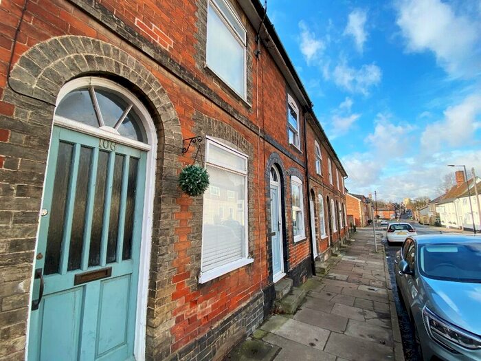 2 Bedroom Terraced House To Rent In Southgate Street, Bury St Edmunds, IP33