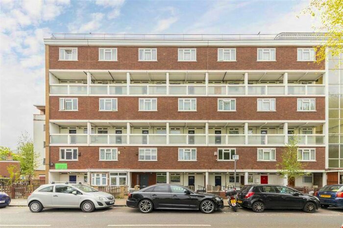 2 Bedroom Flat To Rent In Clarkson Street, Bethnal Green, E2