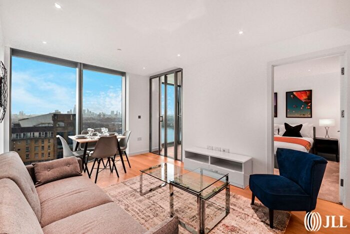 1 Bedroom Flat To Rent In Landmark Pinnacle, Marsh Wall, E14