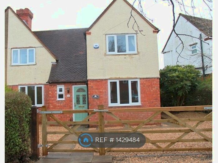 3 Bedroom Semi-Detached House To Rent In Kipling Road, Cheltenham, GL51